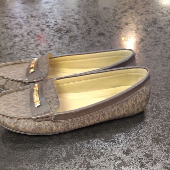 Michael Kors Brown Textured Leather Flats - Picture 5 of 6